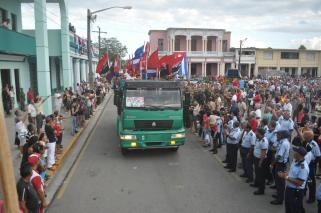 Entrada de la simbólica caravana a la Plaza de la Libertad en Camagüey